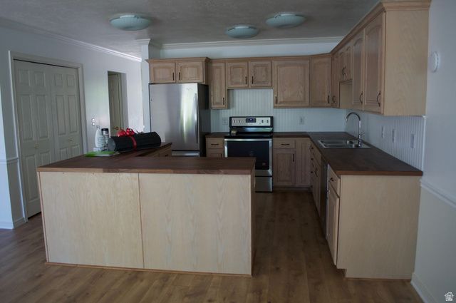 270 E CENTER ST, Bountiful, UT 84010
