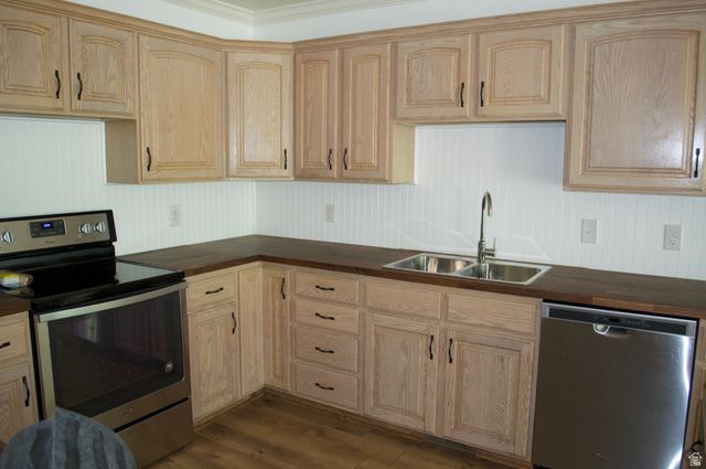 270 E CENTER ST, Bountiful, UT 84010