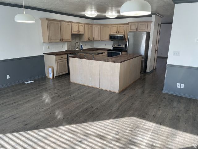 270 E CENTER ST, Bountiful, UT 84010
