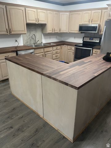 270 E CENTER ST, Bountiful, UT 84010