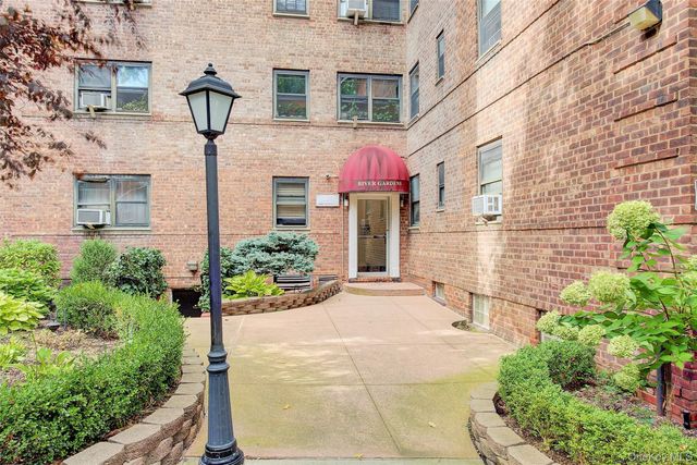 102-45 67th Road 1P, Forest Hills, NY 11375