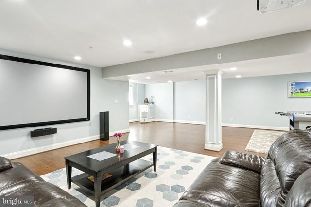 1035 THORNDALE DR, Lansdale, PA 19446