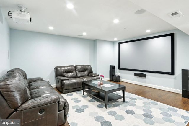 1035 THORNDALE DR, Lansdale, PA 19446