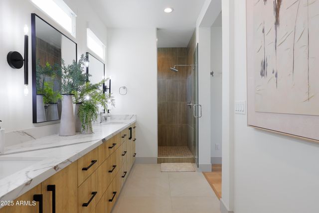 4707 N 73RD Street, Scottsdale, AZ 85251