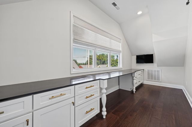 256 Bassett Avenue, Lexington, KY 40502