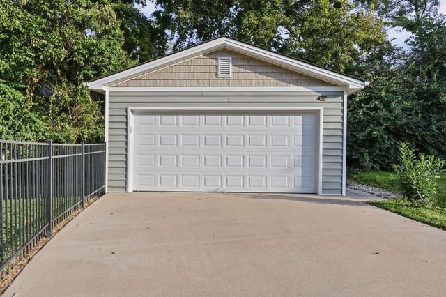256 Bassett Avenue, Lexington, KY 40502