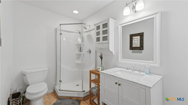 210 Admiral Benbow Lane, Mcqueeney, TX 78123