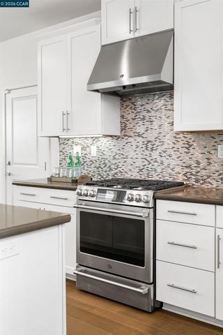 3016 3016 Threecastles Way, Dublin, CA 94568