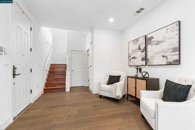 3016 3016 Threecastles Way, Dublin, CA 94568