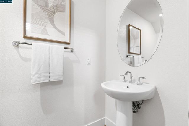 3016 3016 Threecastles Way, Dublin, CA 94568