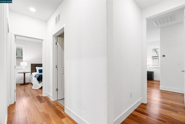 3016 3016 Threecastles Way, Dublin, CA 94568