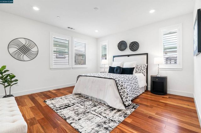 3016 3016 Threecastles Way, Dublin, CA 94568