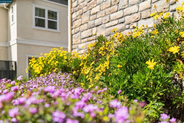 3016 3016 Threecastles Way, Dublin, CA 94568