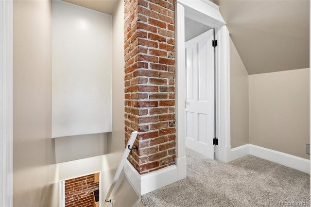 658 S Logan Street, Denver, CO 80209