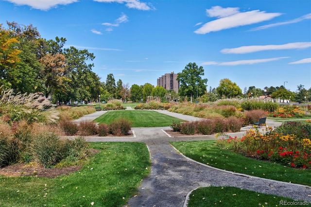 658 S Logan Street, Denver, CO 80209