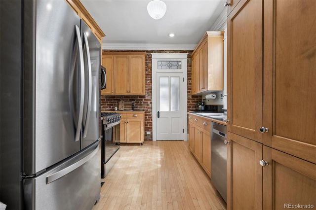 658 S Logan Street, Denver, CO 80209