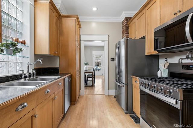 658 S Logan Street, Denver, CO 80209