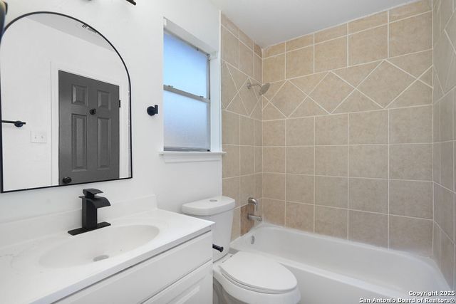 7923 Santa Catalina, San Antonio, TX 78250
