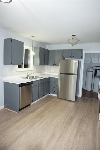 801 Farnsworth Road, White Lake, MI 48386
