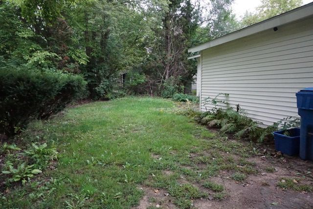 801 Farnsworth Road, White Lake, MI 48386