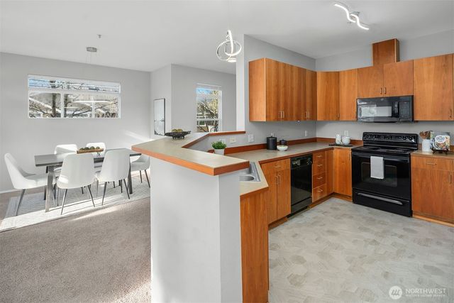 22751 SE 12th Lane, Sammamish, WA 98075