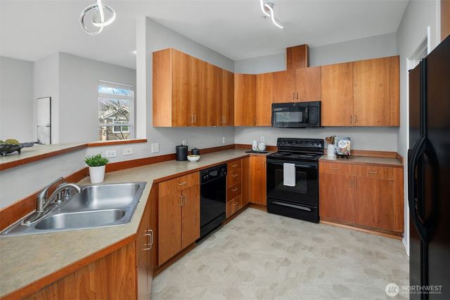 22751 SE 12th Lane, Sammamish, WA 98075