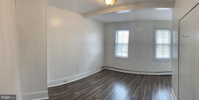 822 COLUMBUS RD, Burlington, NJ 08016