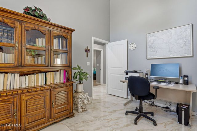 7360 PHIL HANSEN Drive, Canutillo, TX 79835