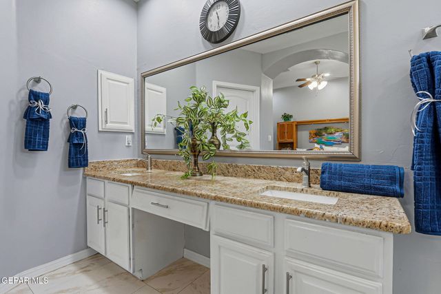 7360 PHIL HANSEN Drive, Canutillo, TX 79835