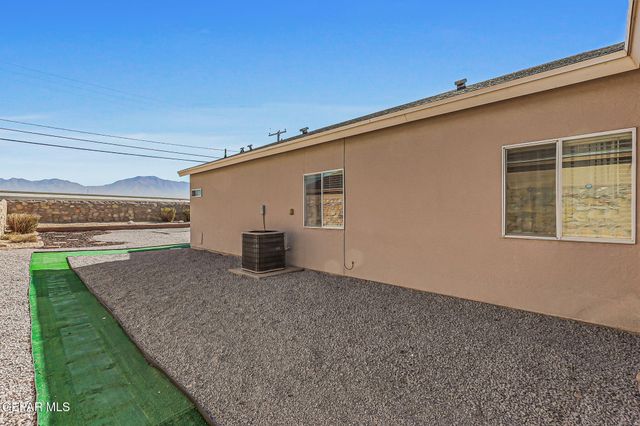 7360 PHIL HANSEN Drive, Canutillo, TX 79835