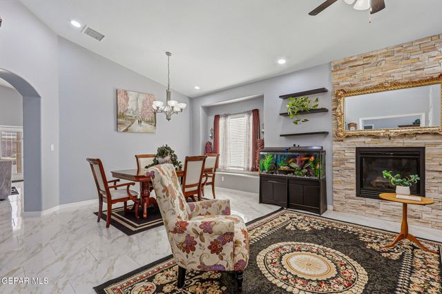 7360 PHIL HANSEN Drive, Canutillo, TX 79835