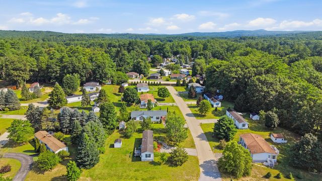 3 Adams Street, Epsom, NH 03234