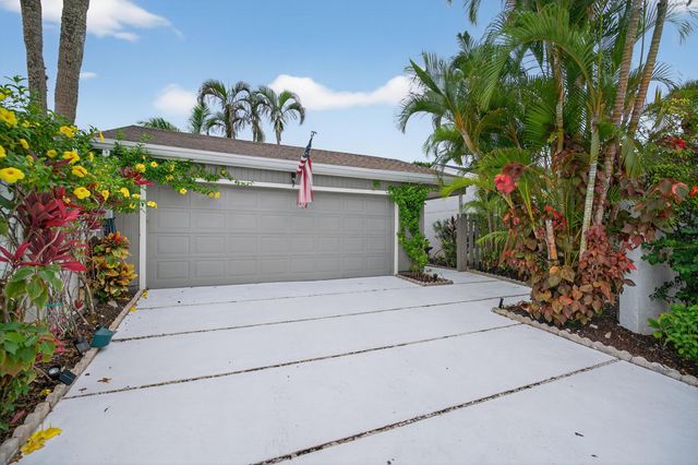 17145 Bay Street, Jupiter, FL 33477