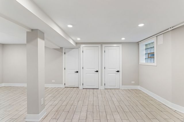 5221 W Cornelia Avenue, Chicago, IL 60641