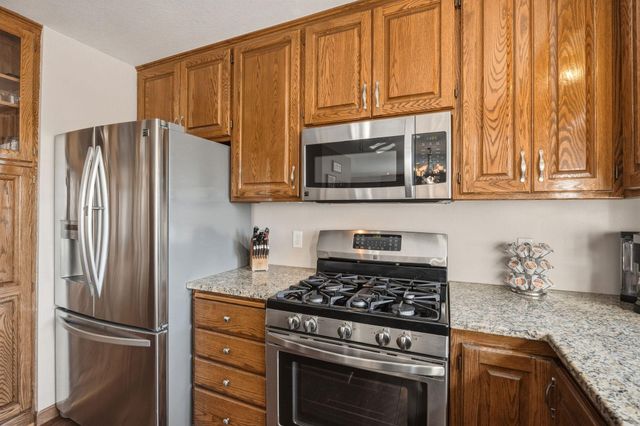 7870 Jocelyn Avenue S, Cottage Grove, MN 55016