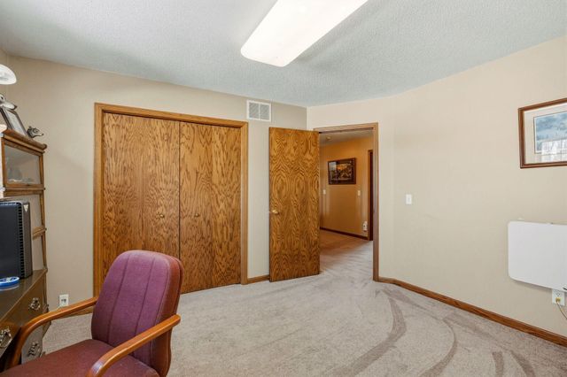 7870 Jocelyn Avenue S, Cottage Grove, MN 55016