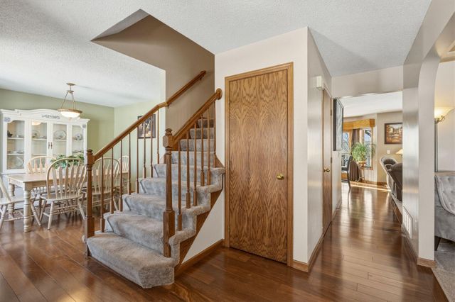 7870 Jocelyn Avenue S, Cottage Grove, MN 55016