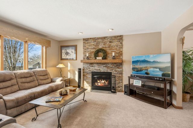 7870 Jocelyn Avenue S, Cottage Grove, MN 55016