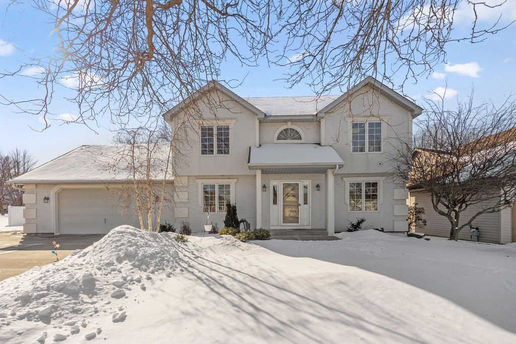 7870 Jocelyn Avenue S, Cottage Grove, MN 55016