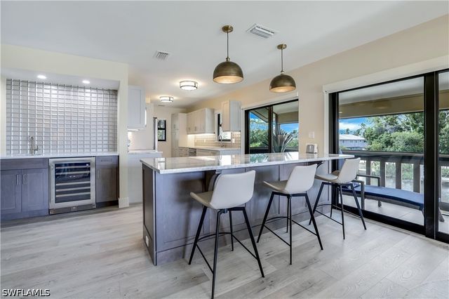 1390 Chesapeake AVE 1390, Naples, FL 34102