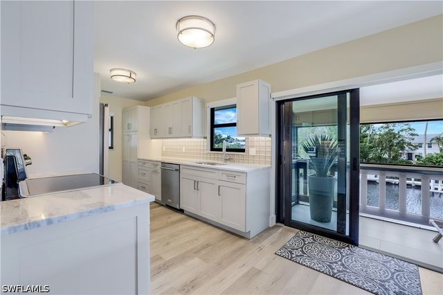 1390 Chesapeake AVE 1390, Naples, FL 34102