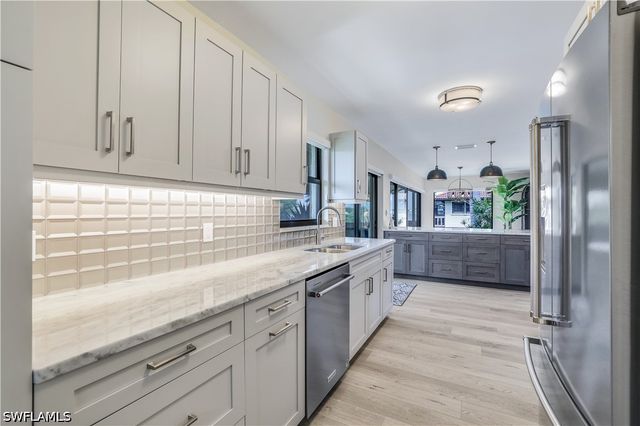 1390 Chesapeake AVE 1390, Naples, FL 34102