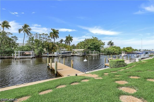 1390 Chesapeake AVE 1390, Naples, FL 34102