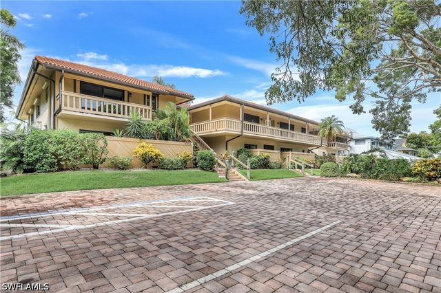 1390 Chesapeake AVE 1390, Naples, FL 34102