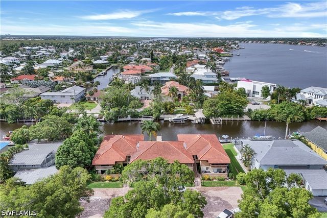 1390 Chesapeake AVE 1390, Naples, FL 34102