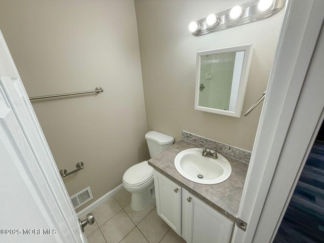 12A Opal Court, Barnegat, NJ 08005