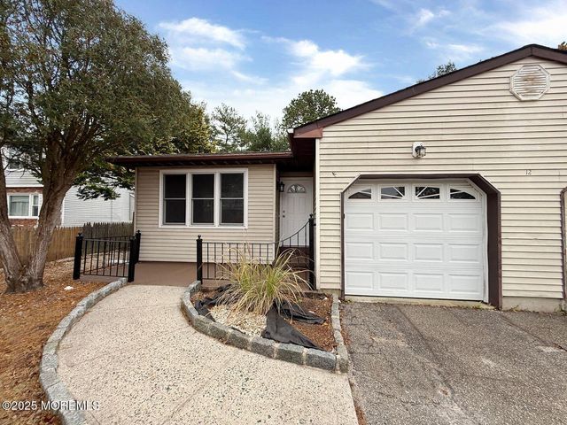 12A Opal Court, Barnegat, NJ 08005