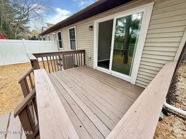 12A Opal Court, Barnegat, NJ 08005