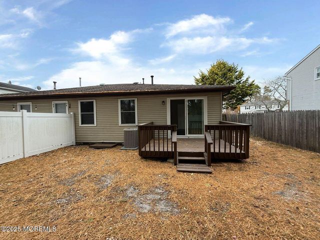 12A Opal Court, Barnegat, NJ 08005