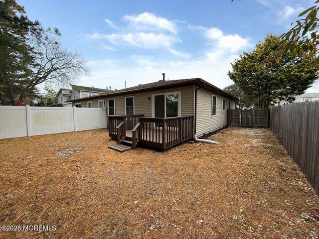 12A Opal Court, Barnegat, NJ 08005